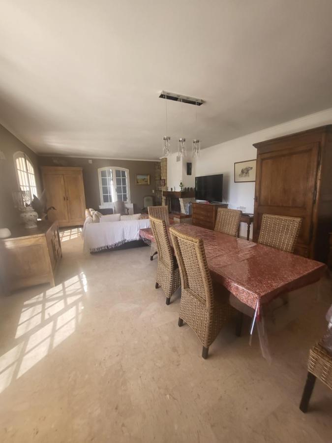Villa Gitedelea Обиньян Экстерьер фото